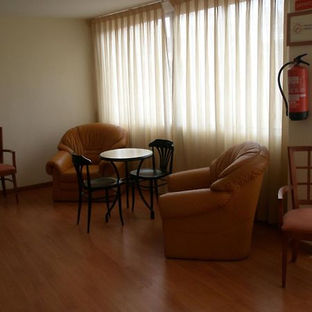 Hotel Mayna Бенидорм Екстериор снимка