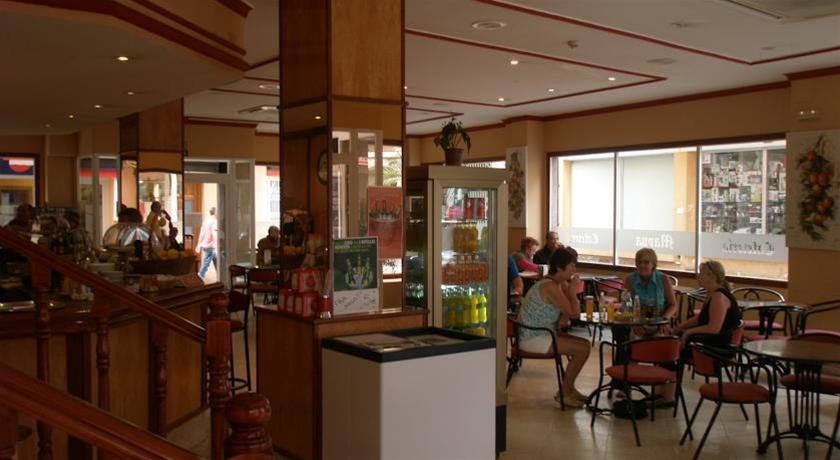 Hotel Mayna Бенидорм Екстериор снимка