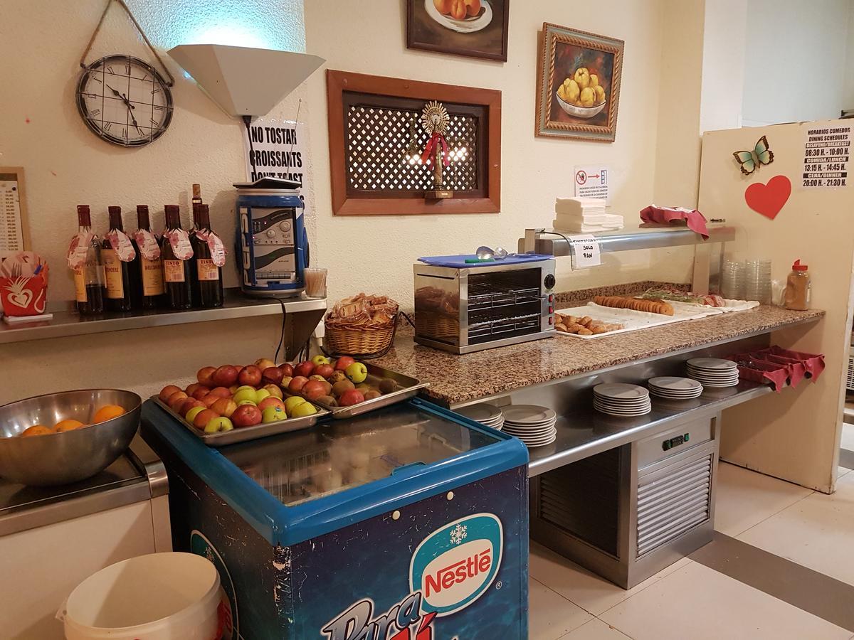 Hotel Mayna Бенидорм Екстериор снимка