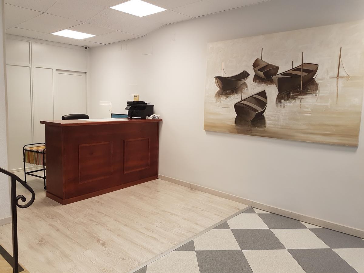 Hotel Mayna Бенидорм Екстериор снимка